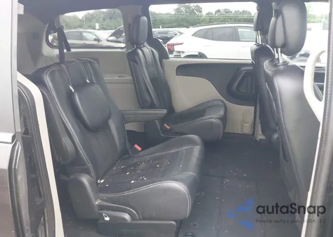 2017 Dodge Grand Caravan Sxt z USA, uszkodzony, nr VIN 2C4RDGCG8HR741849